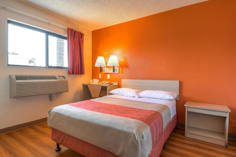 Motel 6 Harbor City, Ca - Los Angeles