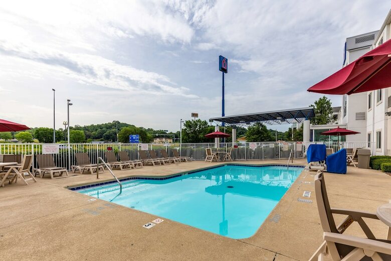 Motel 6 Caseyville, Il - Caseyville Il