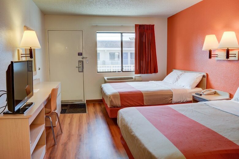 Motel 6 Salem, Or