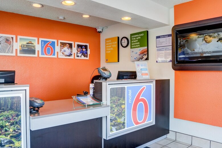 Motel 6 Salem, Or