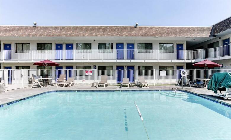 Motel 6 Grants Pass, Or