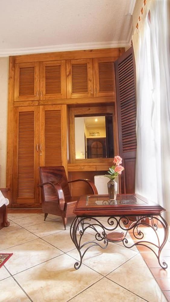 Cam Ly Boutique Apartment & Hotel