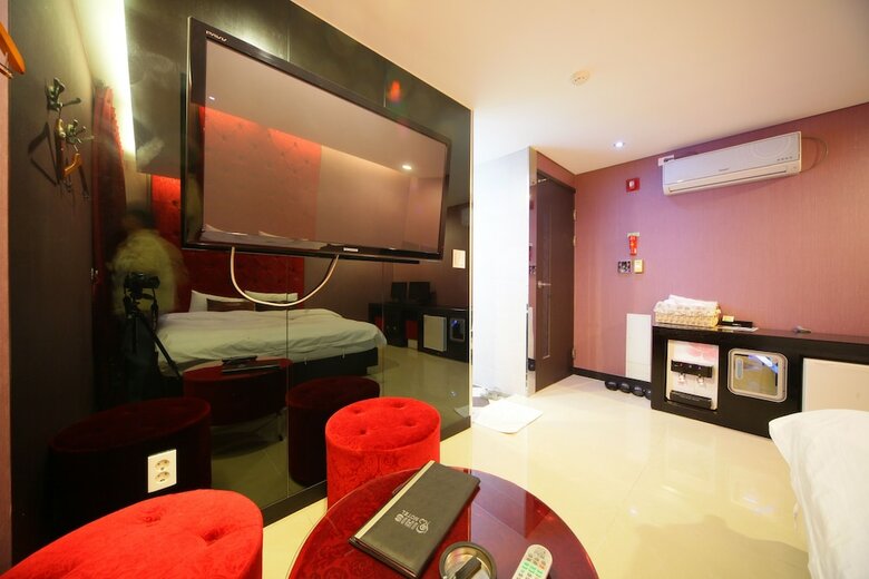 Hotel Iris Motel