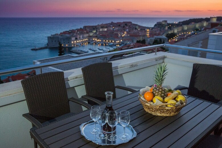 Apartamentos Penthouse The Best Old Town View