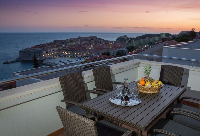 Apartamentos Penthouse The Best Old Town View