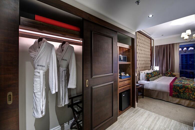 Dukes The Palm, A Royal Hideaway Hotel