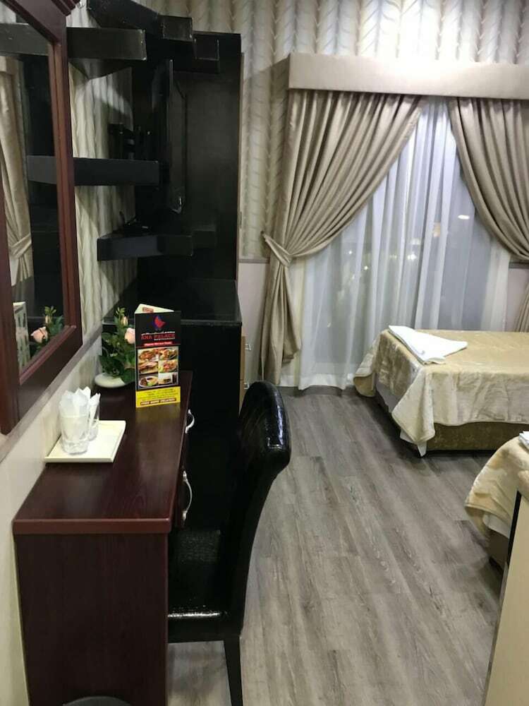 Ana Palace Hotel