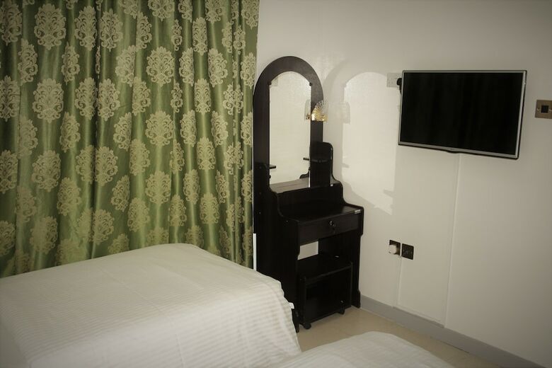 Sky Hotel Apartments