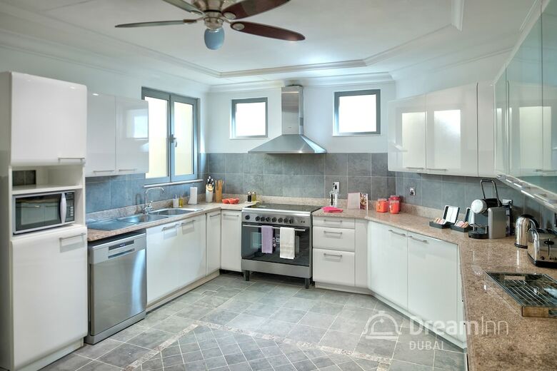 Dream Inn Dubai - Signature Villa