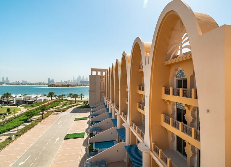 Simply Comfort Luxury Sarai Apartments