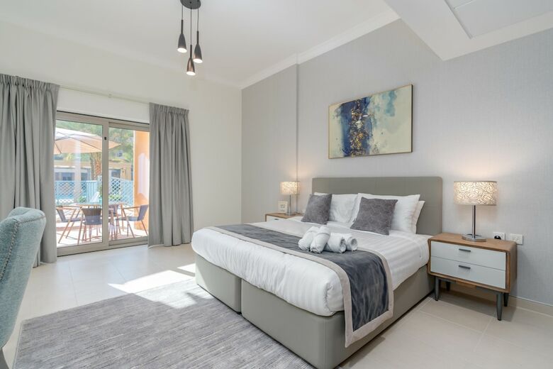 Simply Comfort Luxury Sarai Apartments