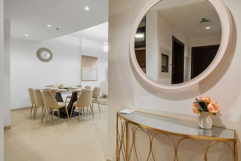 Simply Comfort Luxury Sarai Apartments