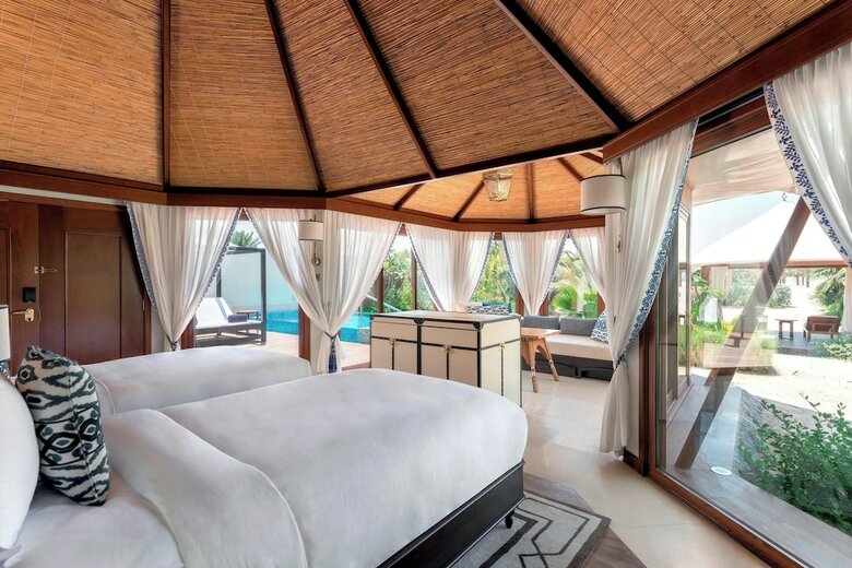 Hotel The Ritz-carlton Ras Al Khaimah, Al Hamra Beach