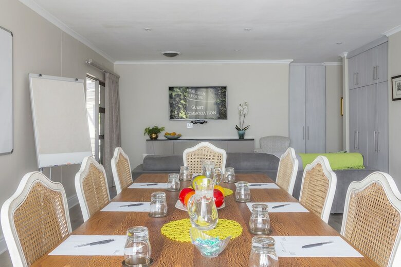 Hotel Maroela House