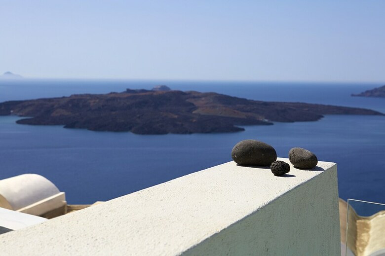 Hotel Caldera Edge Suites