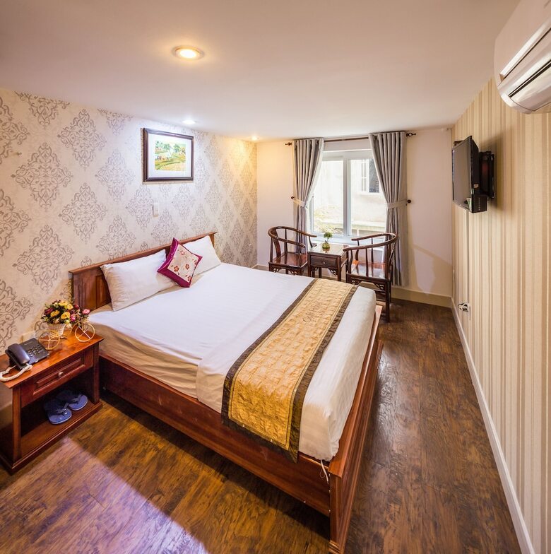 Golf Hotel