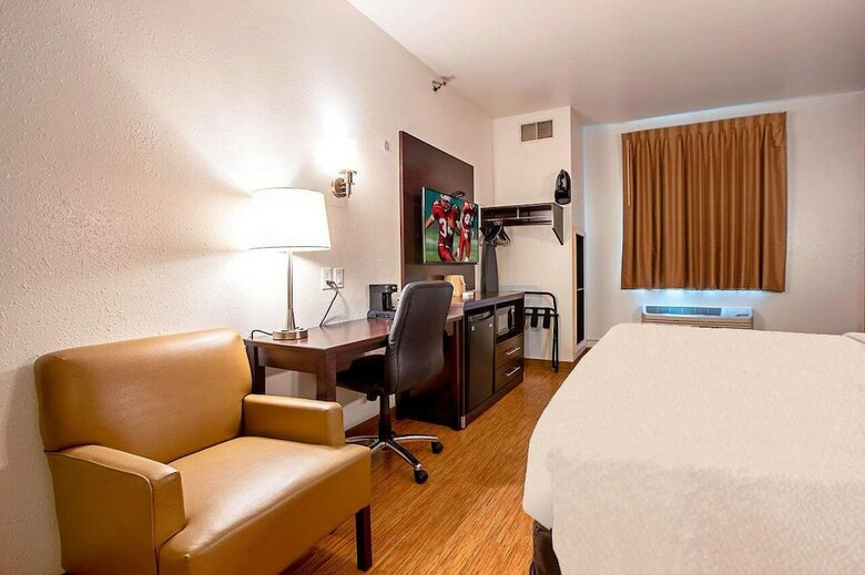 Motel Seasons Inn Traverse City