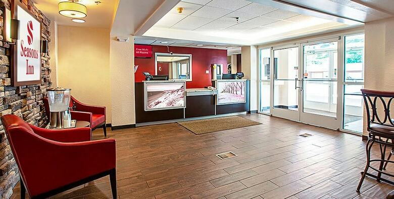Motel Seasons Inn Traverse City