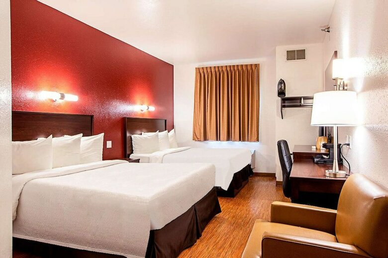 Motel Seasons Inn Traverse City
