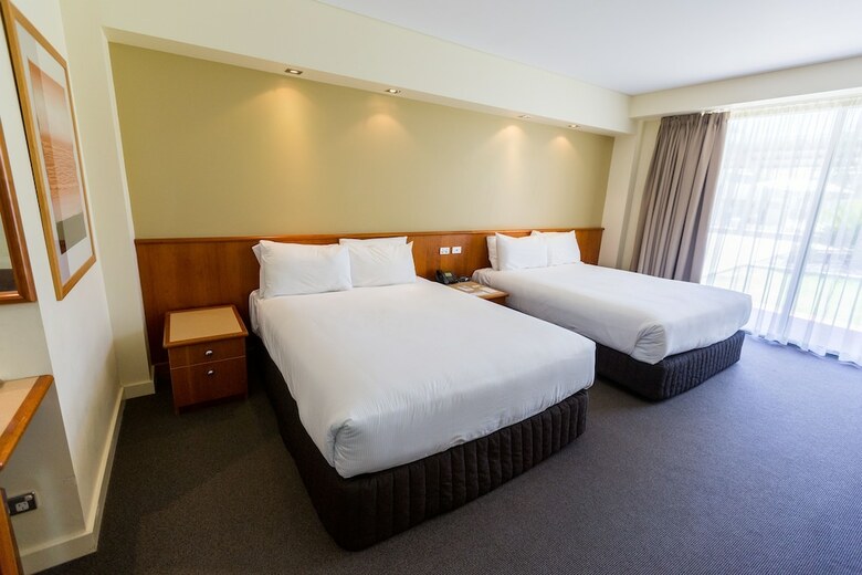 Hotel Crowne Plaza Alice Springs Lasseters