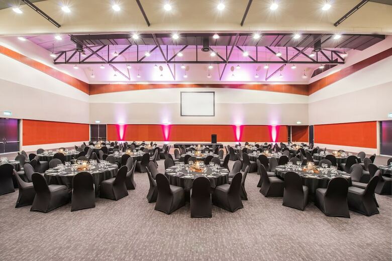Hotel Crowne Plaza Alice Springs Lasseters