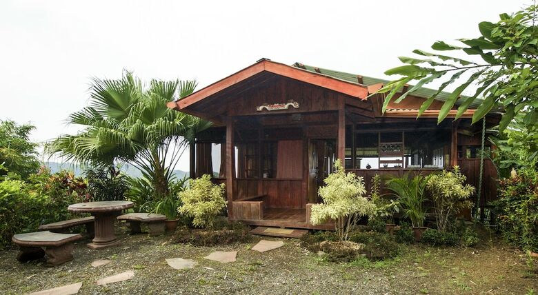 Posada Santa Juana Nature Reserve Full Board Lodge