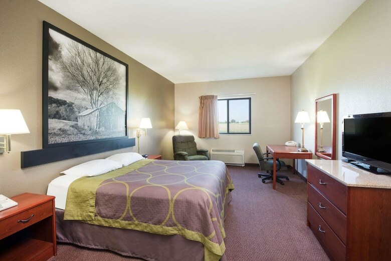 Motel Super 8 By Wyndham Iola Ks