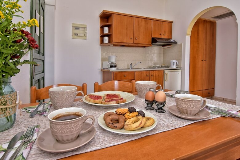 Aparthotel Aspri Petra