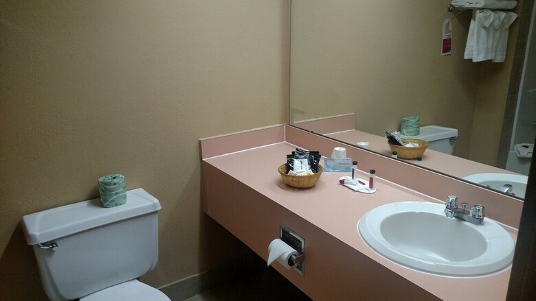 Hotel Ramada By Wyndham West Atlantic City