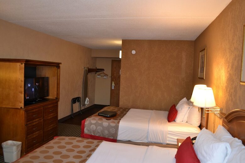 Hotel Ramada By Wyndham West Atlantic City
