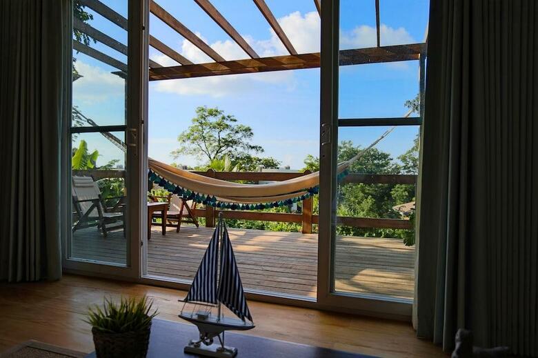 Hotel Grand Roatan Caribbean Resort