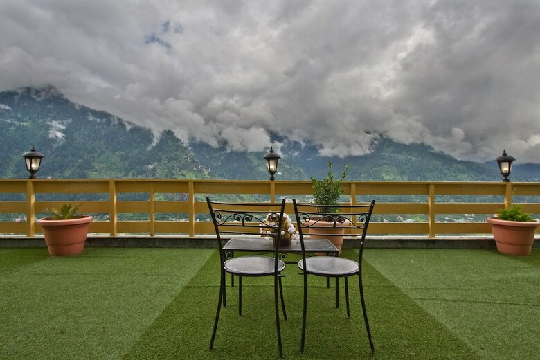 Hotel Vivaan The Sunrise Resort