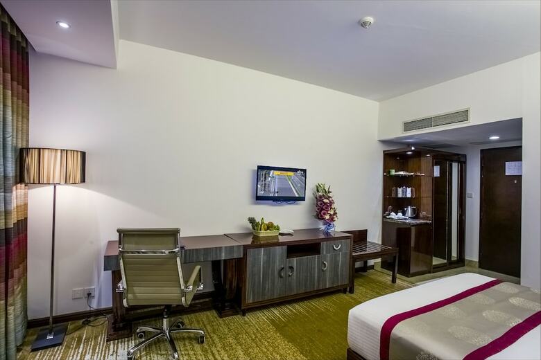 Hotel Bengal Blueberry