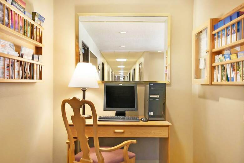 Hotel Laredo Executive Inn