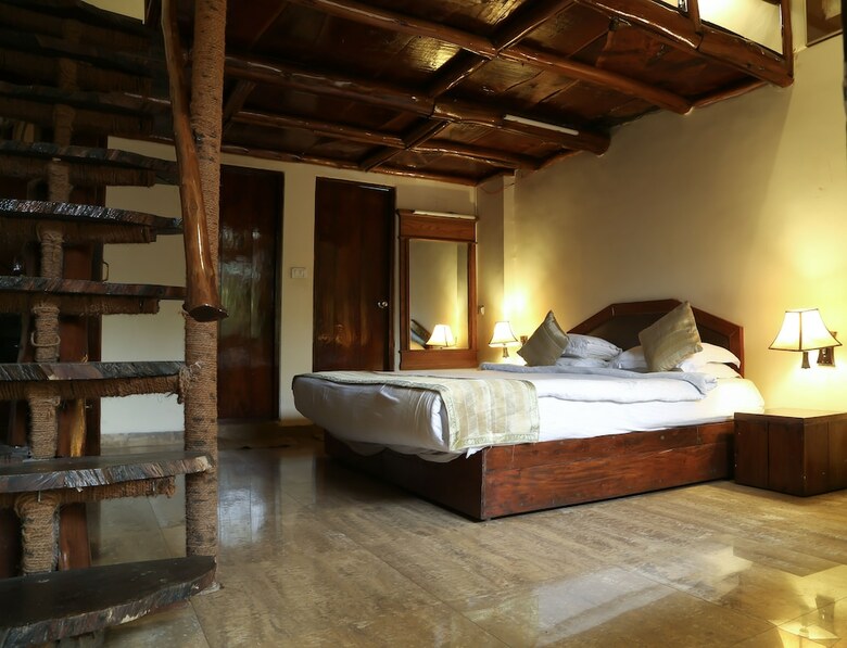 Ravine Hotel