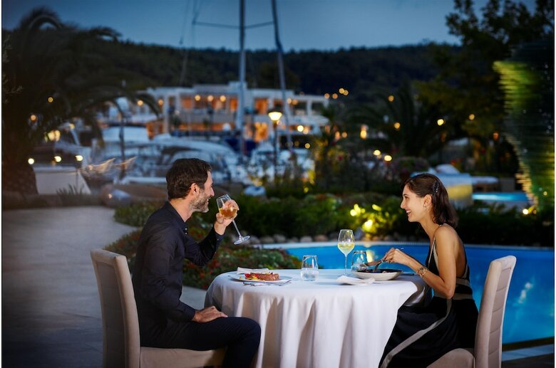 Hotel Sani Asterias