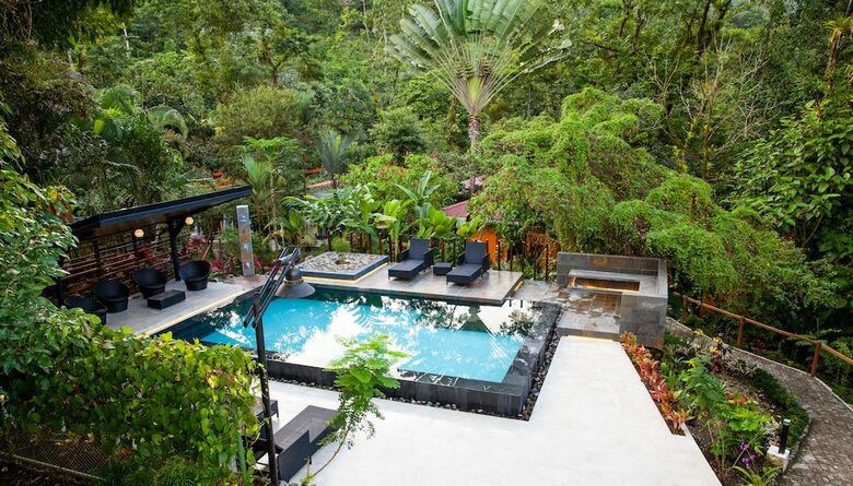 Tifakara Boutique Hotel & Birding Oasis