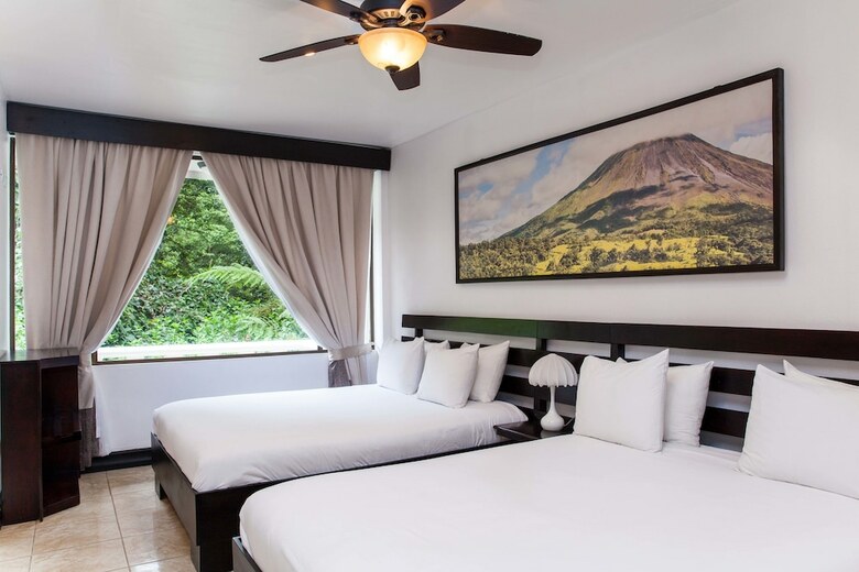 Tifakara Boutique Hotel & Birding Oasis