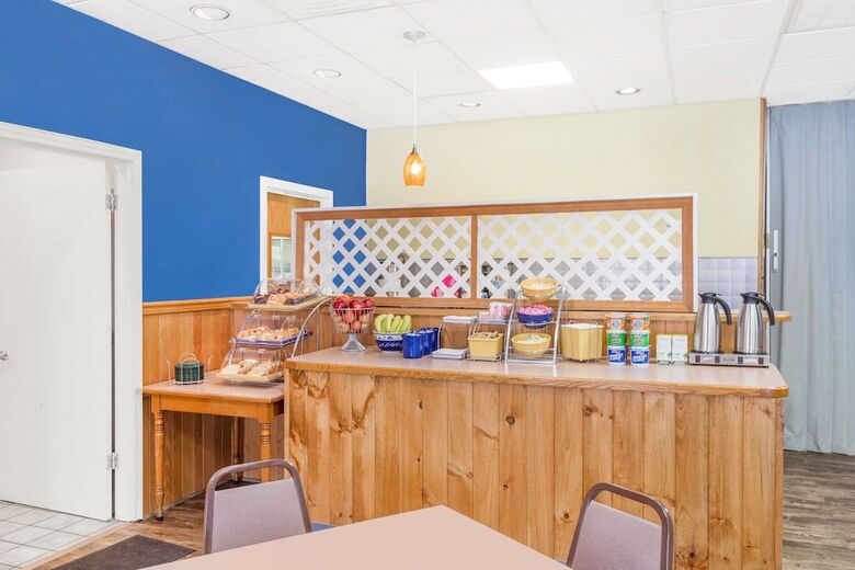 Hotel Days Inn By Wyndham West Jefferson