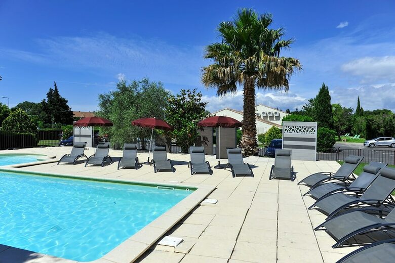 Brit Hotel Avignon Sud