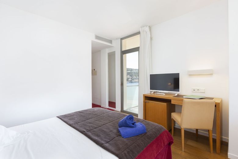 Hotel Aimia