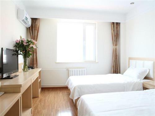 Green Alliance Beijing West Fourth Ring Beidadi Hotel