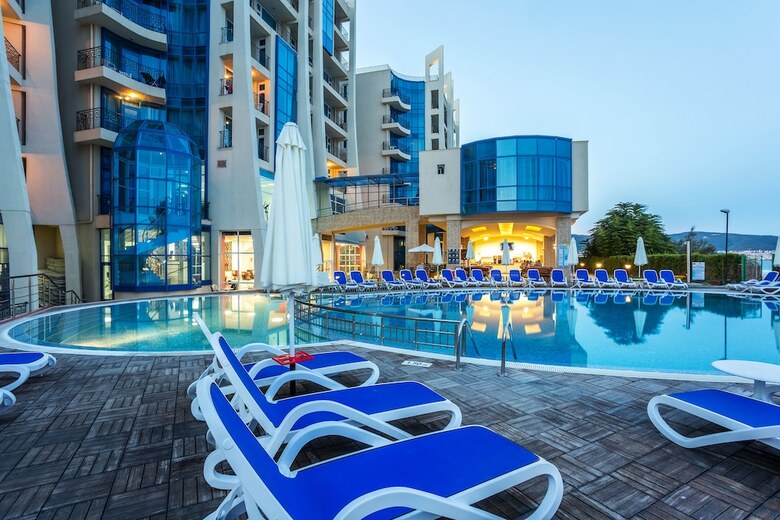 Blue Pearl Hotel- Ultra All Inclusive