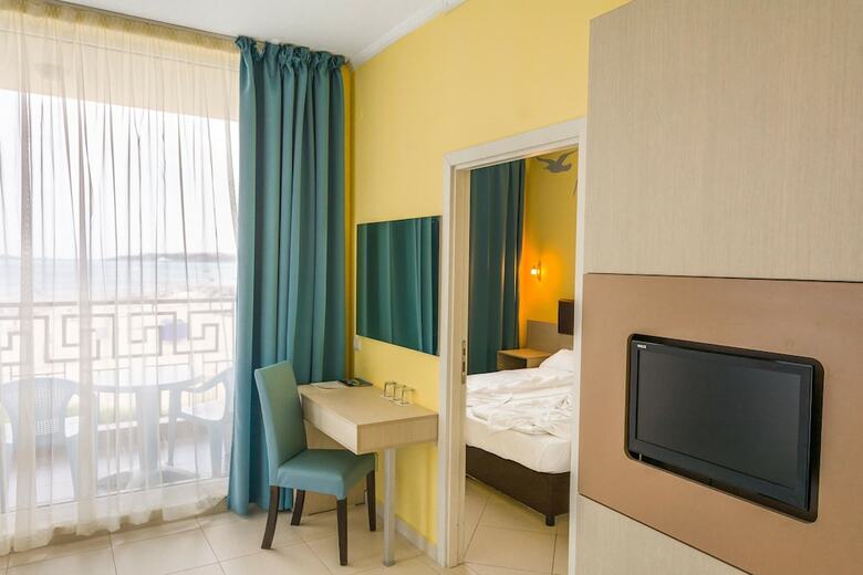 Blue Pearl Hotel- Ultra All Inclusive