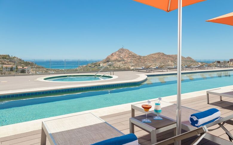 Hotel Hampton Inn & Suites By Hilton Los Cabos