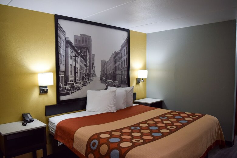 Motel Super 8 By Wyndham Raleigh Downtown