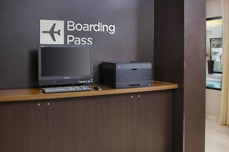 Hotel Courtyard By Marriott Richmond Airport