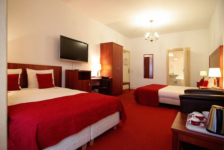 Hotel Parklane