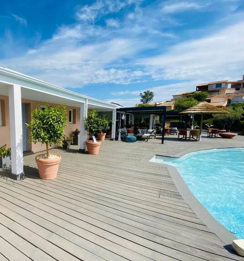 Hotel H�tel Alivi Di Santa Giulia