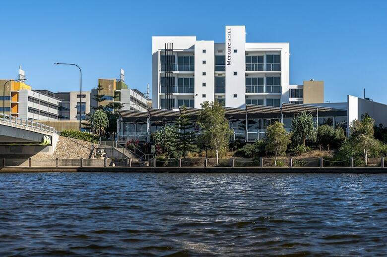 Hotel Mercure Sunshine Coast Kawana Waters